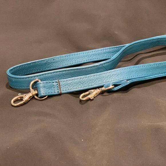 Grace Adele Clutch w/removable strap - Picture 5 of 5